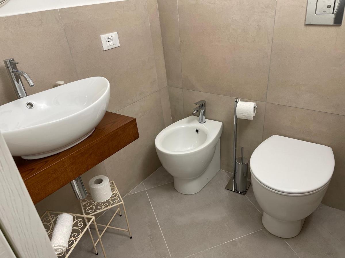 Cathedral House Design Apartment ปาแลร์โม ภายนอก รูปภาพ